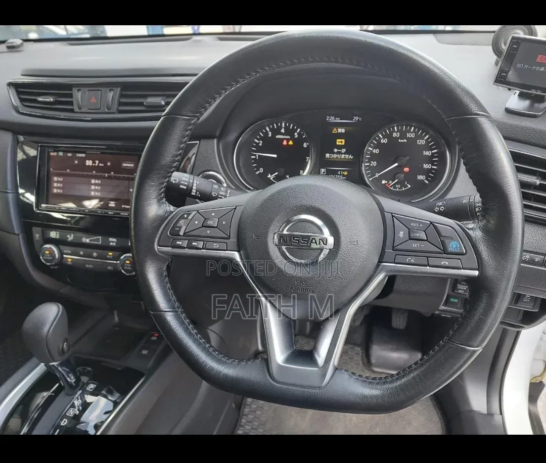 Nissan X-Trail 2.0 Petrol FWD 2017 Pearl