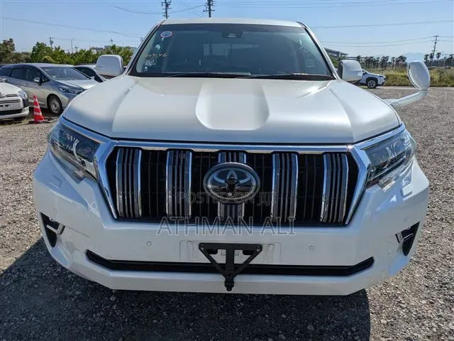 Toyota Land Cruiser Prado 2.7 2018 White