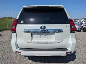 Toyota Land Cruiser Prado 2.7 2018 White