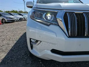 Toyota Land Cruiser Prado 2.7 2018 White