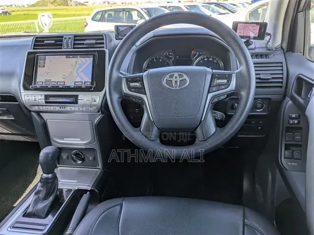 Toyota Land Cruiser Prado 2.7 2018 White