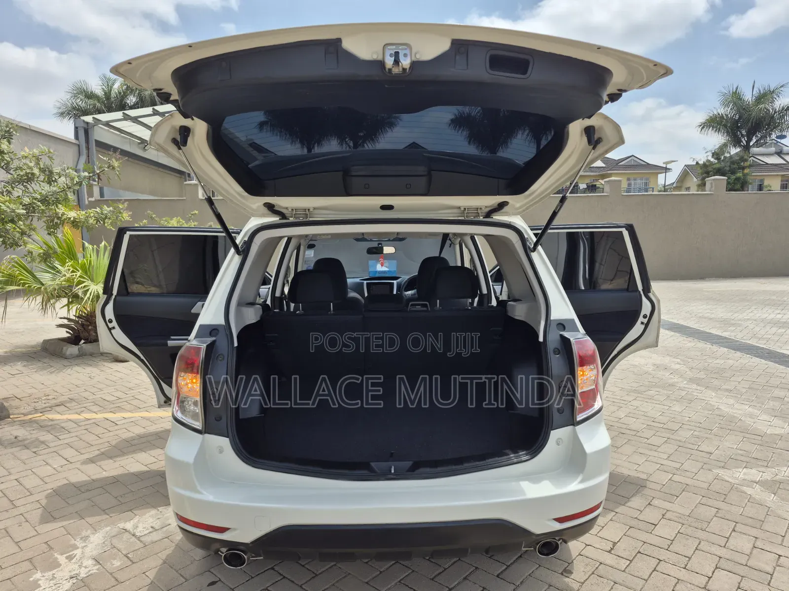 Subaru Forester 2012 Pearl