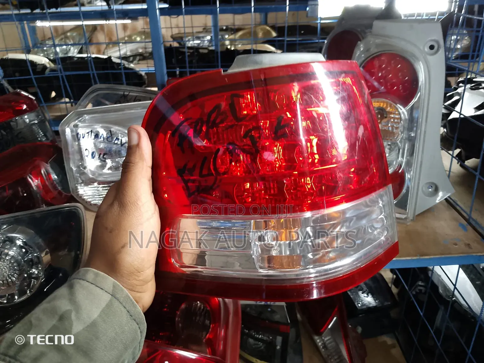 Escape 2012 Taillight