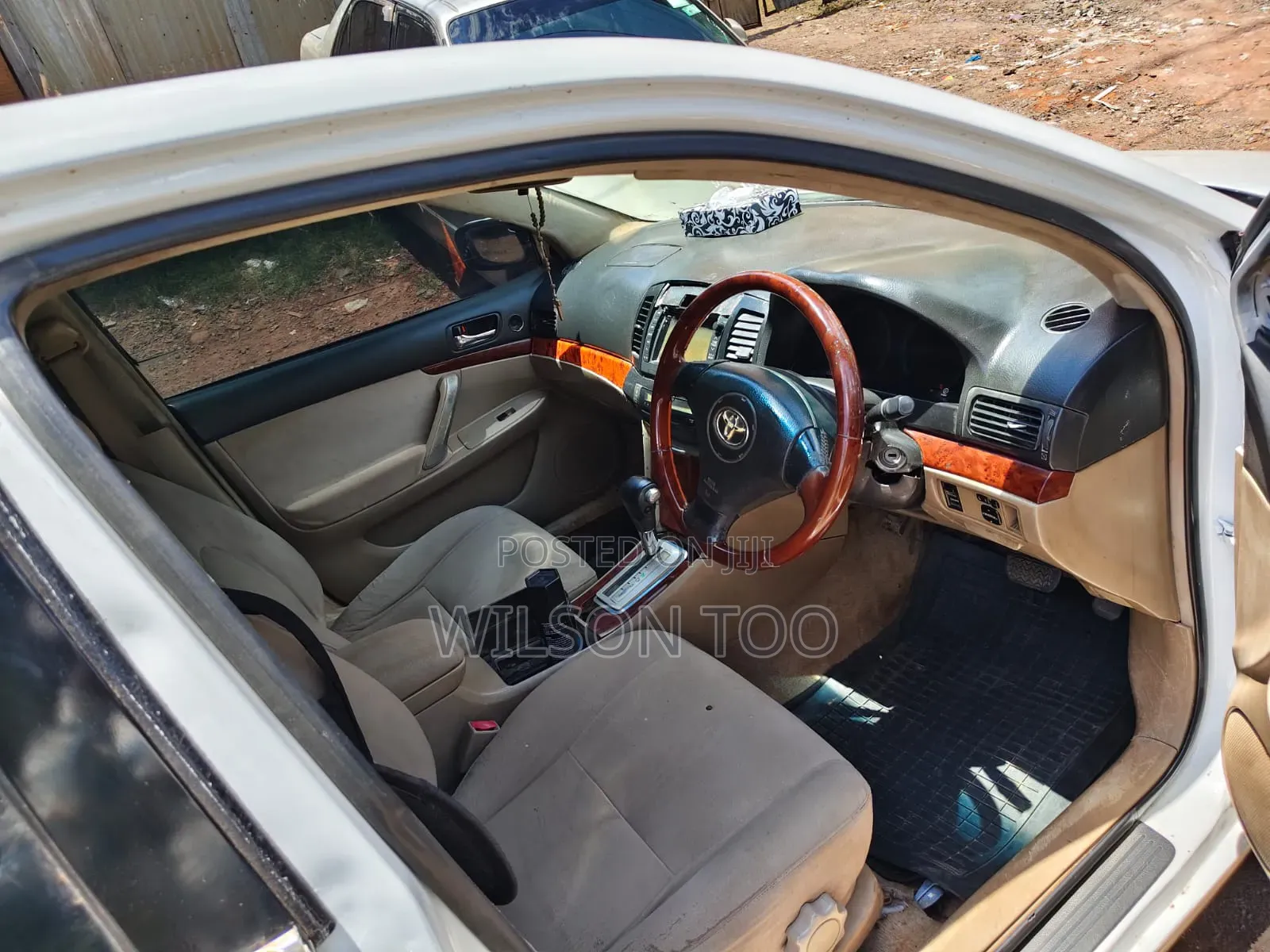 Toyota Premio 2005 White