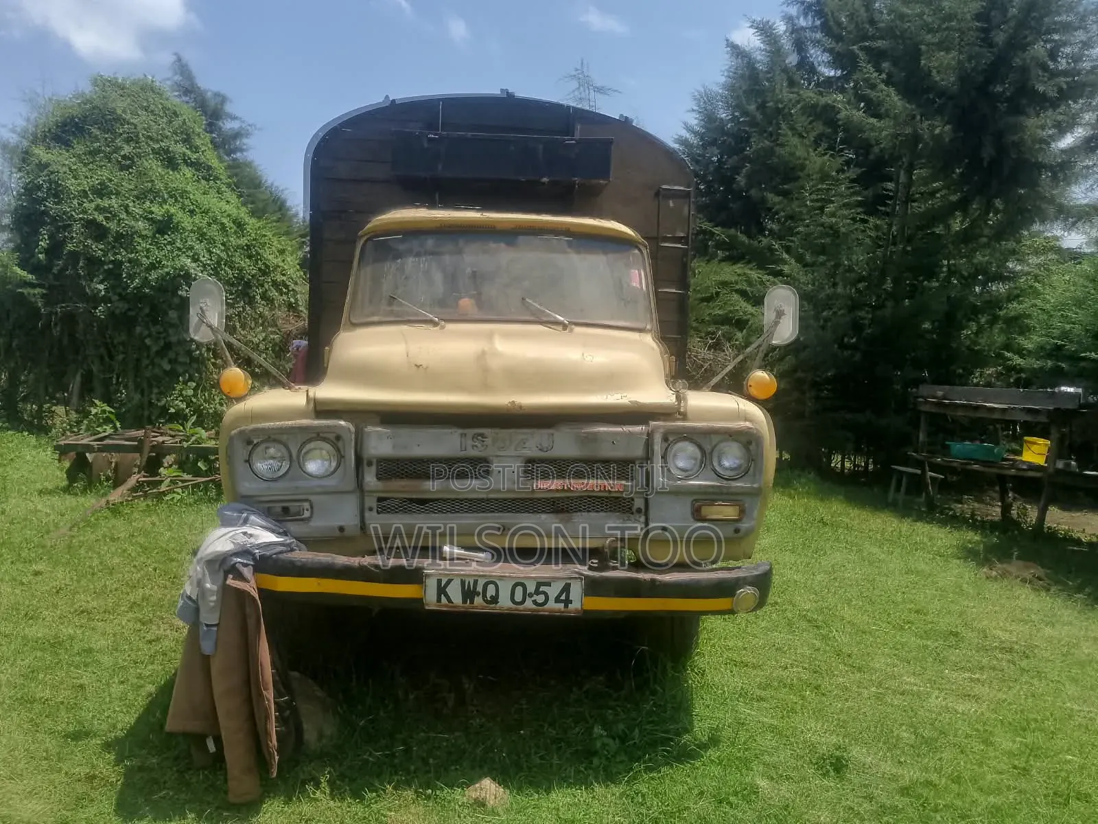 ISUZU Direct High Sided Lorry KWS