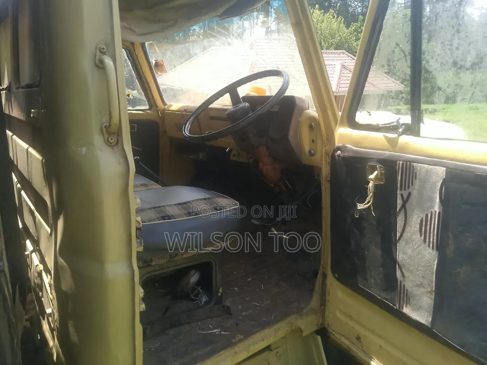 ISUZU Direct High Sided Lorry KWS