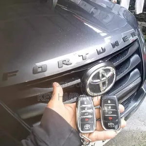 Toyota Fortuner Key Duplication