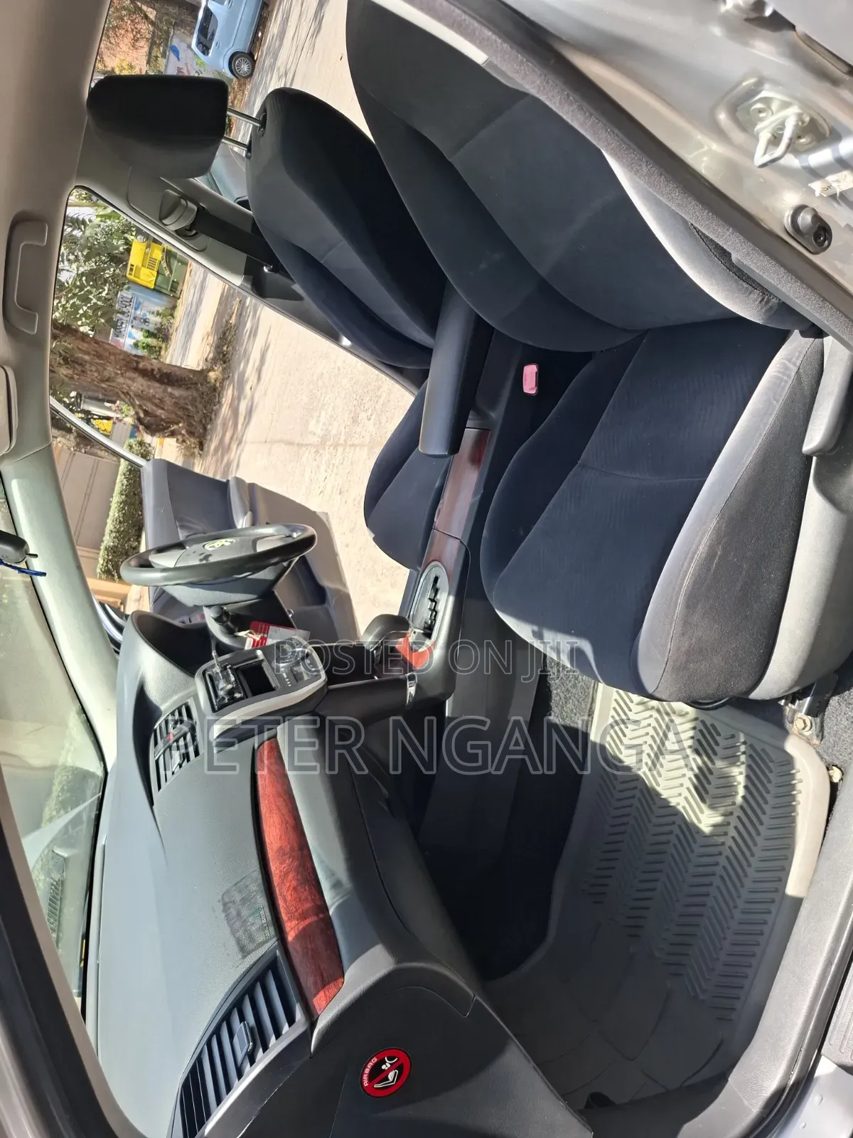 Toyota Allion 2012 Silver