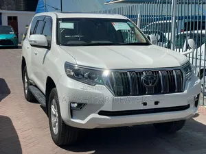Toyota Land Cruiser Prado 2019 White