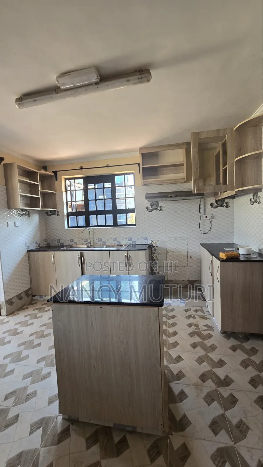 4bdrm Mansion in Kasphat, Kiambu CBD for rent