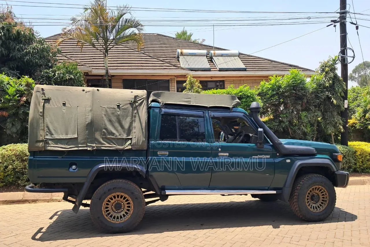 Toyota Land Cruiser 79 Series 2014 Green