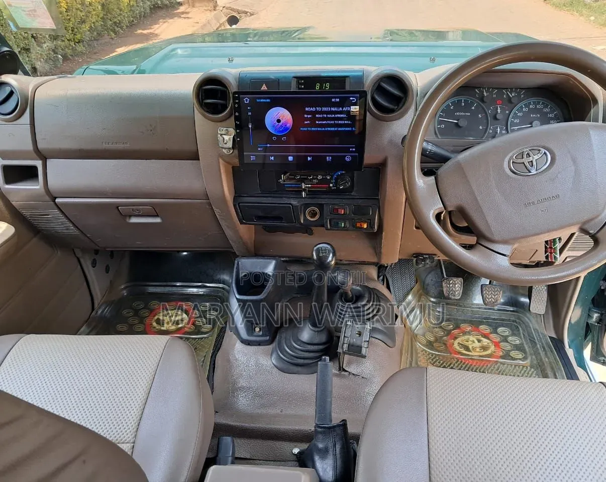 Toyota Land Cruiser 79 Series 2014 Green