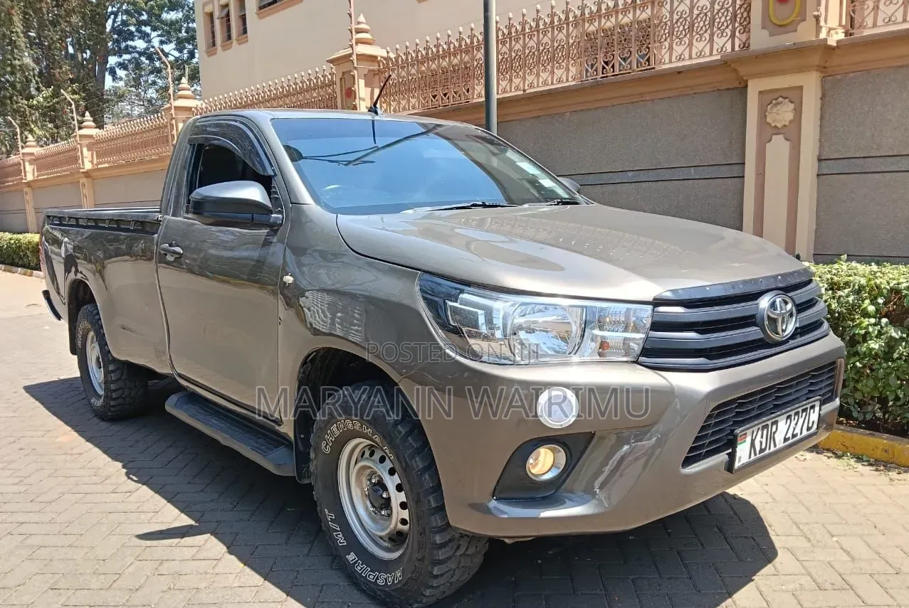 Toyota Hilux Revo Single Cab Deisel 2.8 RWD 2018 Gray