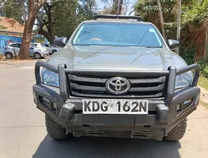 Toyota Hilux 2.8 Diesel 2020 Gray