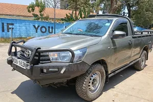 Toyota Hilux 2.8 Diesel 2020 Gray