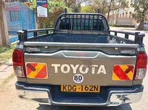 Toyota Hilux 2.8 Diesel 2020 Gray