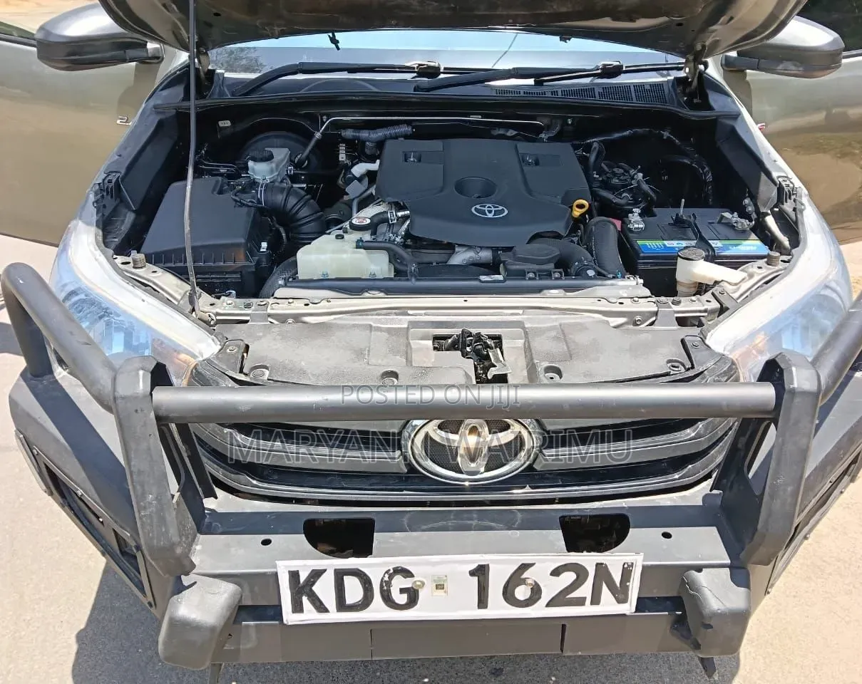 Toyota Hilux 2.8 Diesel 2020 Gray