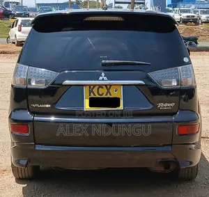 Mitsubishi Outlander 2012 Black