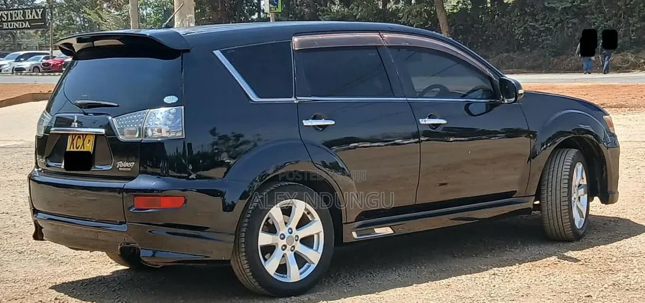 Mitsubishi Outlander 2012 Black