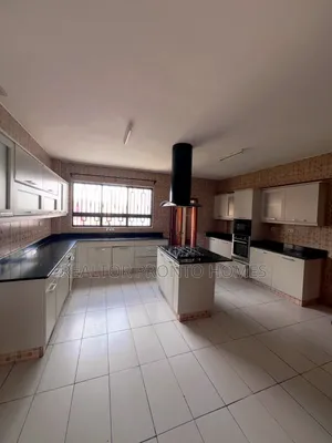 3bdrm Apartment in Kilimani, Hurlingham for rent