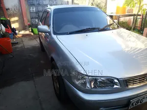 Toyota Corolla 1999 Silver