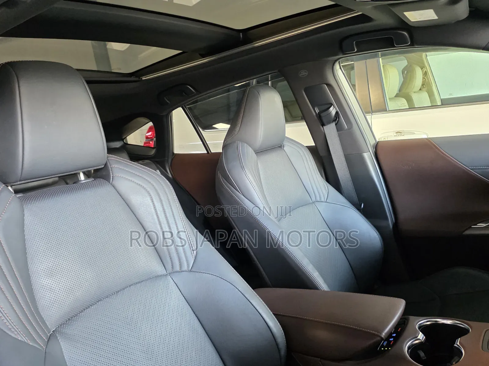 Toyota Harrier 2.0 4WD 2020 Pearl