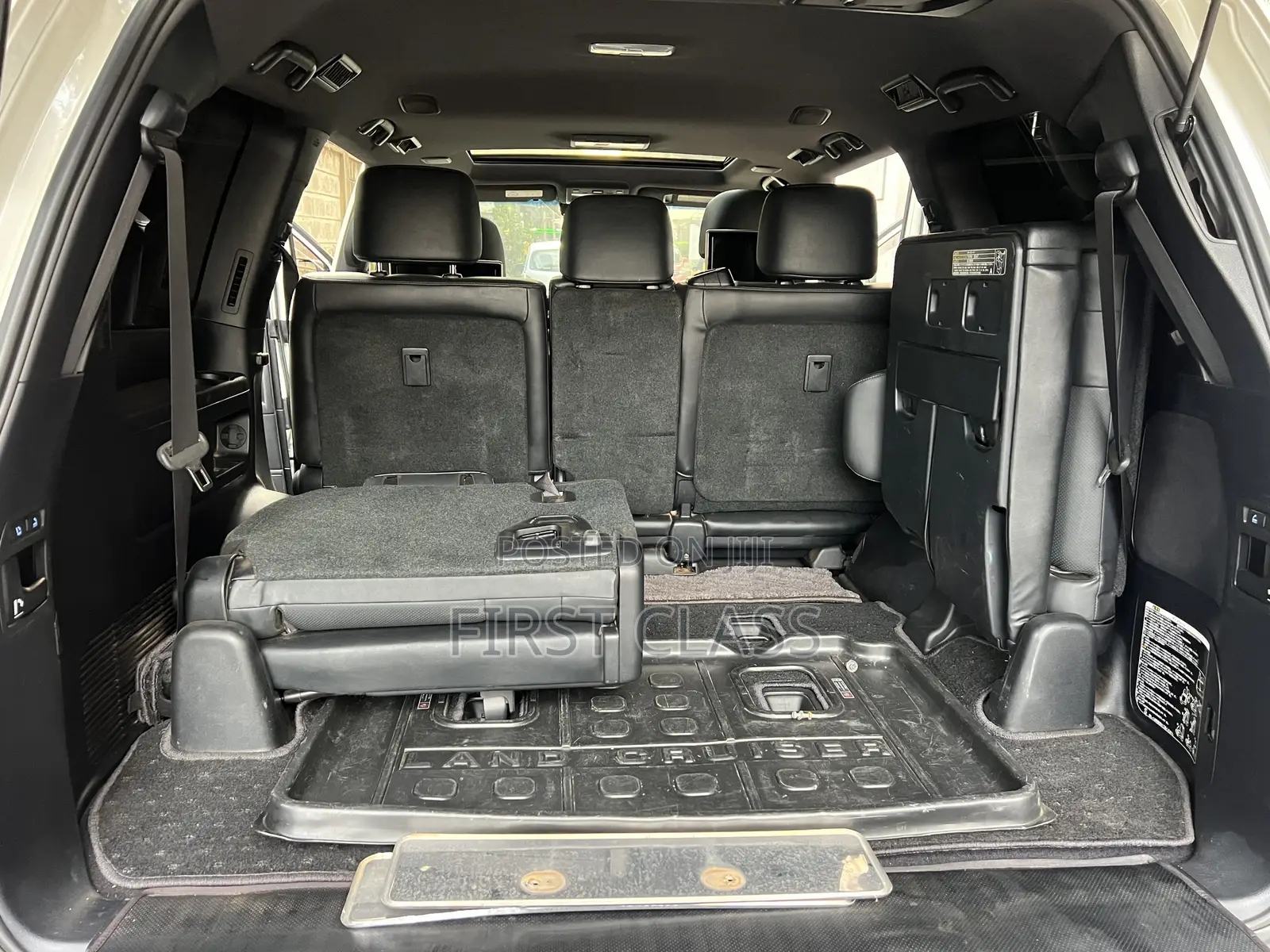 Toyota Land Cruiser 4.6 V8 ZX 2016 White