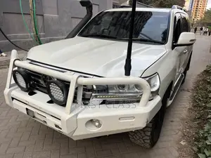 Toyota Land Cruiser 4.6 V8 ZX 2016 White