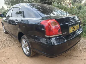 Toyota Avensis Liftback 2004 Black