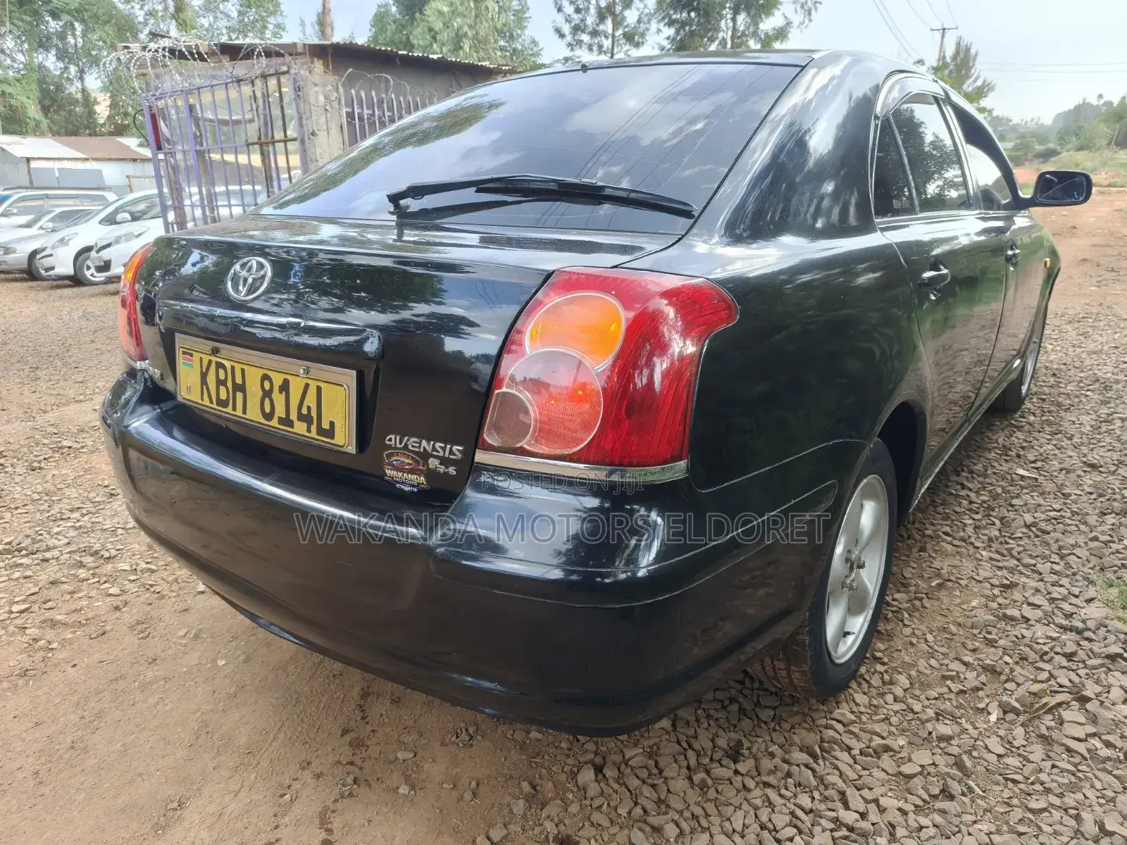 Toyota Avensis Liftback 2004 Black