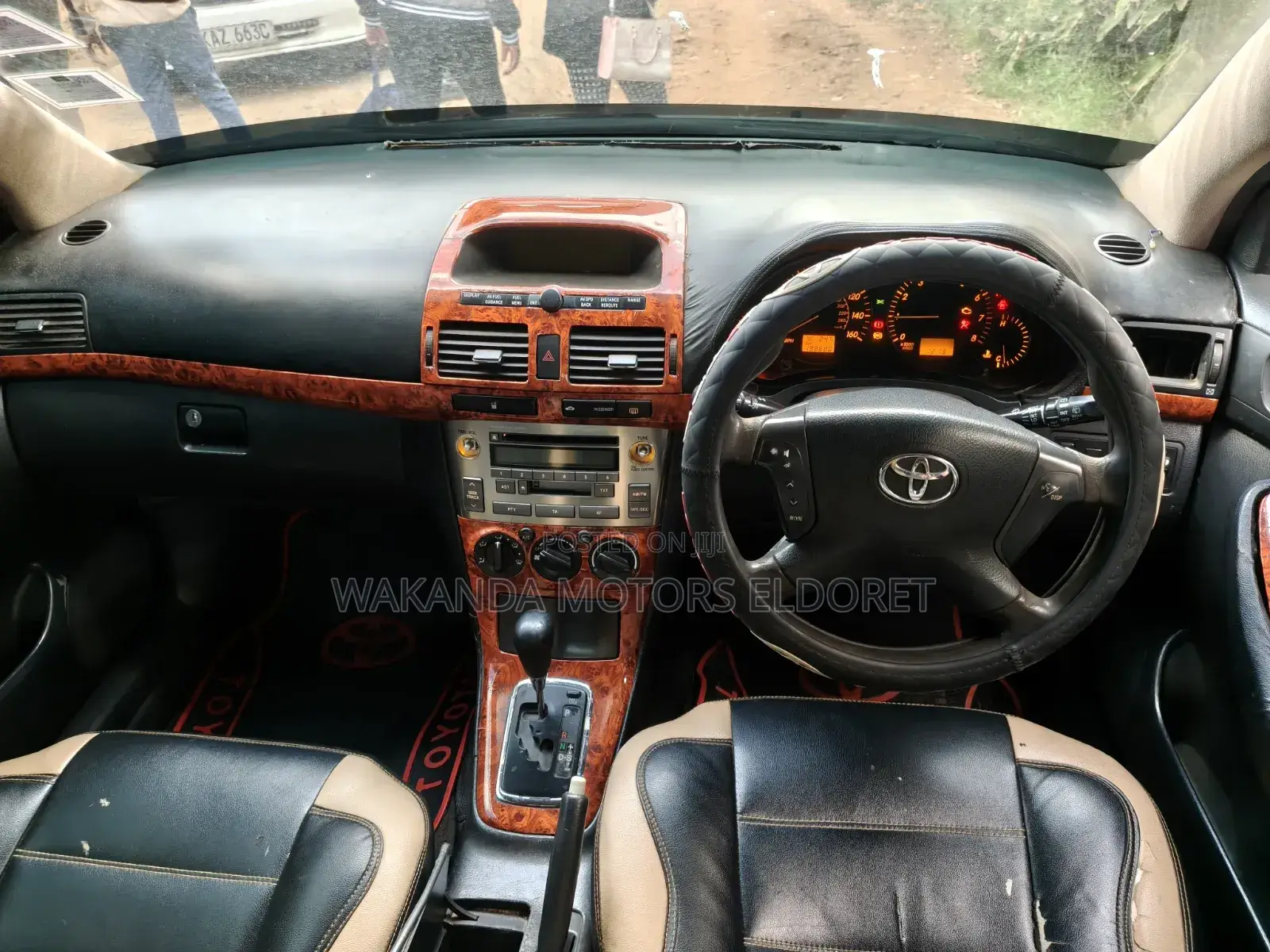Toyota Avensis Liftback 2004 Black