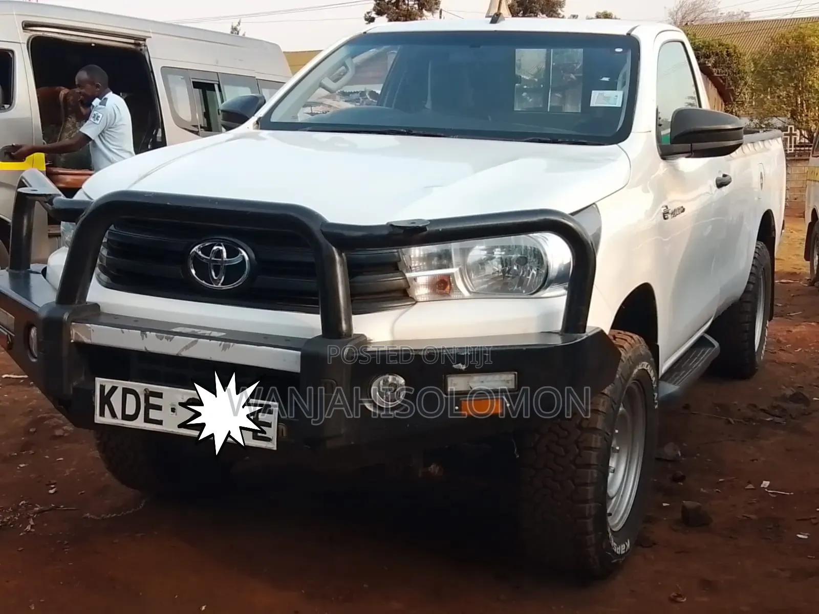 Toyota Hilux 2021 White
