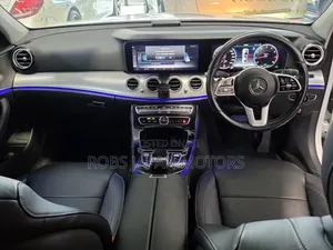 Mercedes-Benz E200 2020