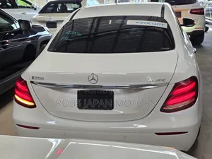 Mercedes-Benz E200 2020