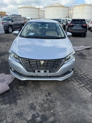 Toyota Premio 1.8 FWD 2019 Ivory