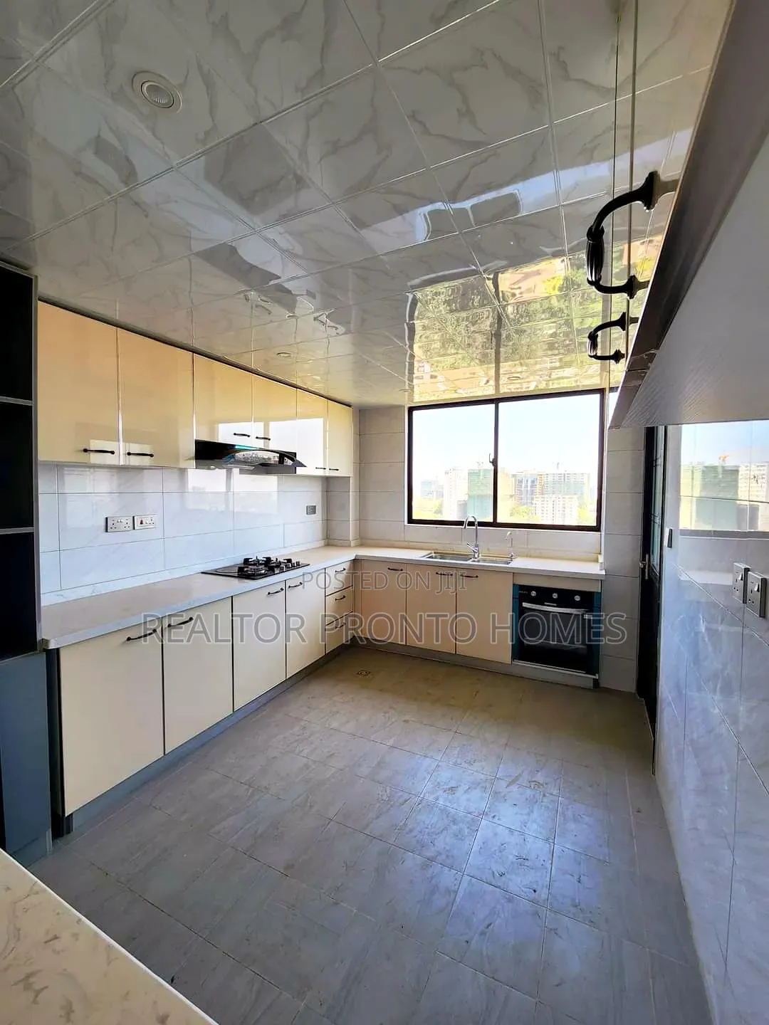 4bdrm Apartment in Kilimani, Hurlingham for rent