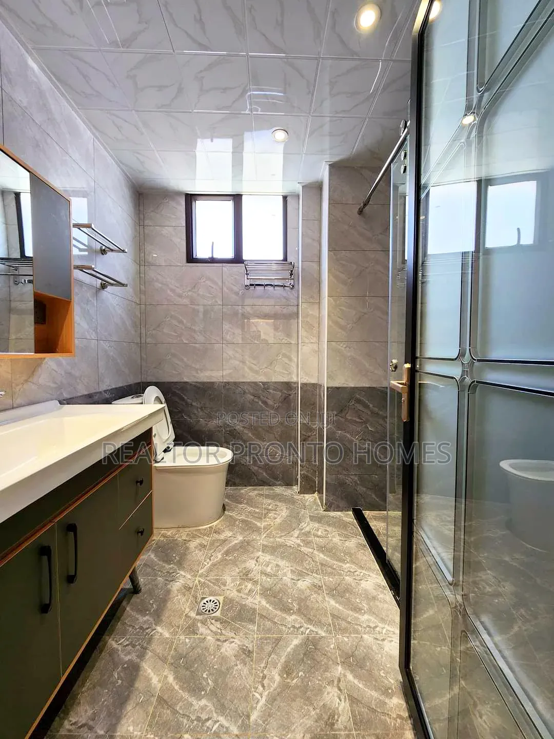 4bdrm Apartment in Kilimani, Hurlingham for rent