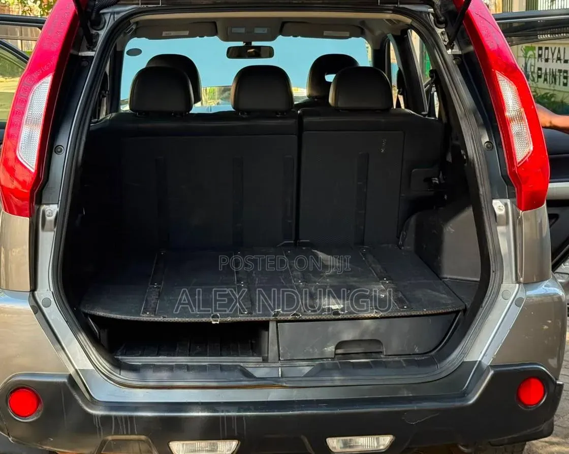 Nissan X-Trail 2012 Silver