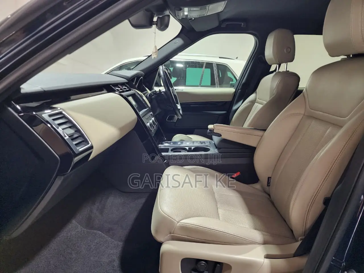 Land Rover Discovery 2018 Blue