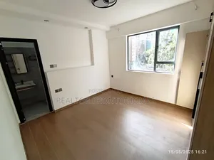 Commercial 2 Bedrooms Apartment for Office Use