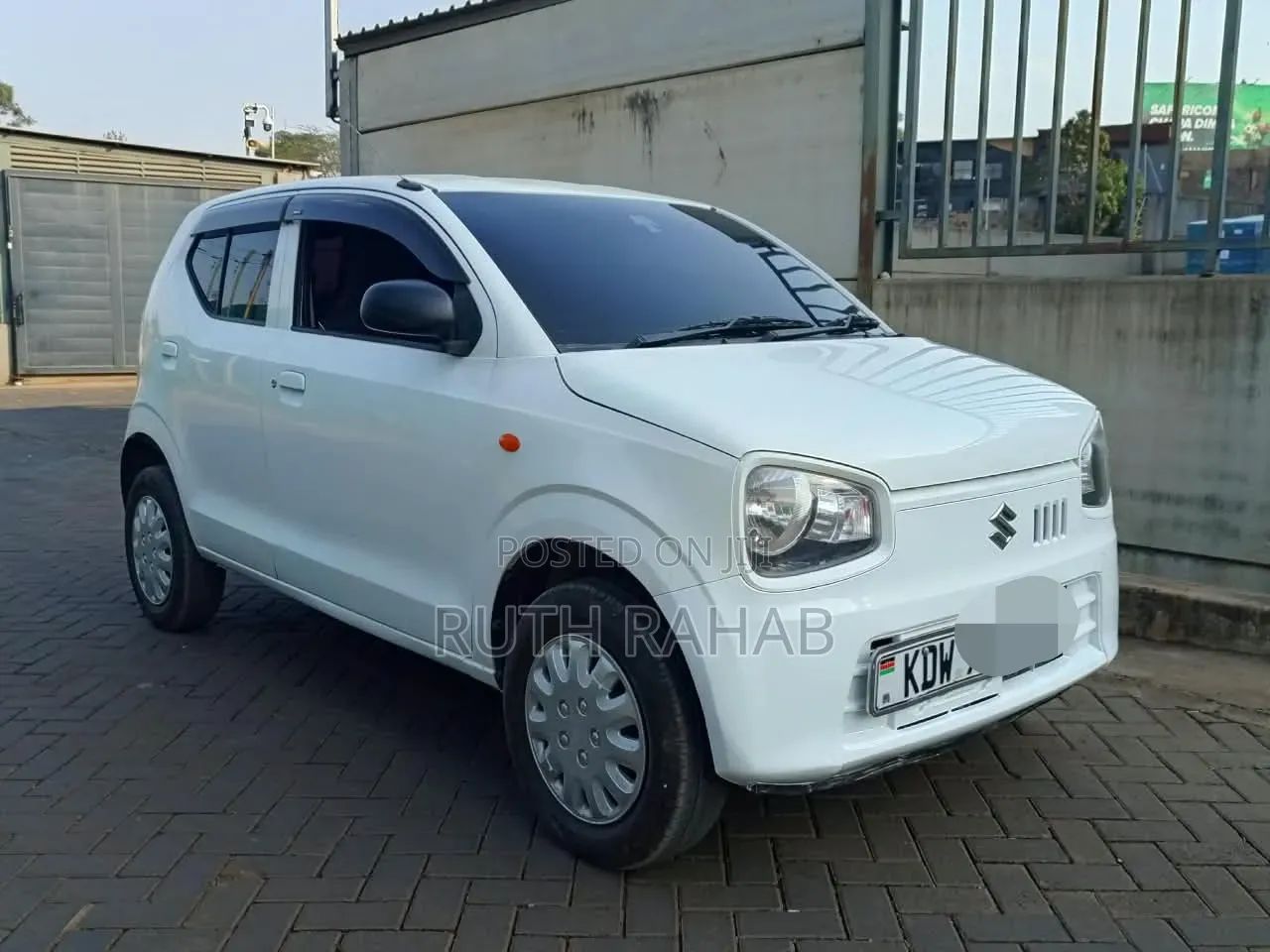 Suzuki Alto 2018 White