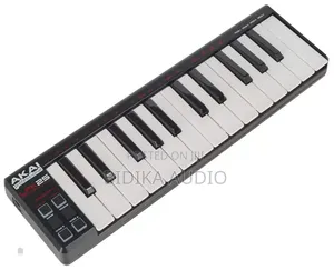 AKAI LPK 25 USB/MIDI Controller Keyboard With 25 Keys