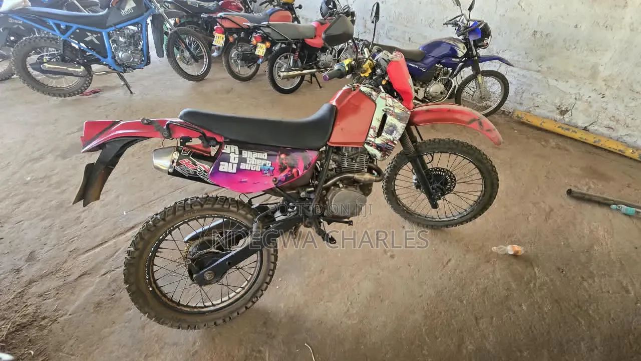 Honda 2013 Red