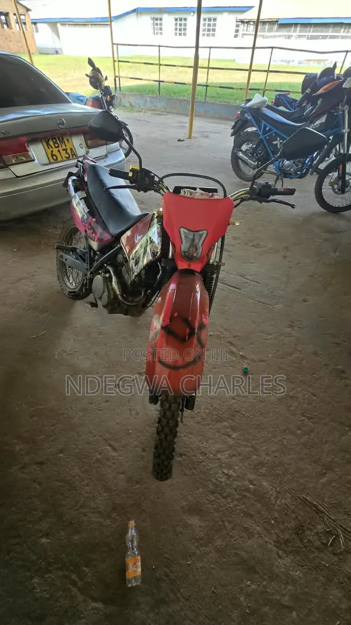 Honda 2013 Red