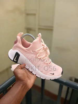 Nike Free Metcon 6 Cross-Training Sneaker.