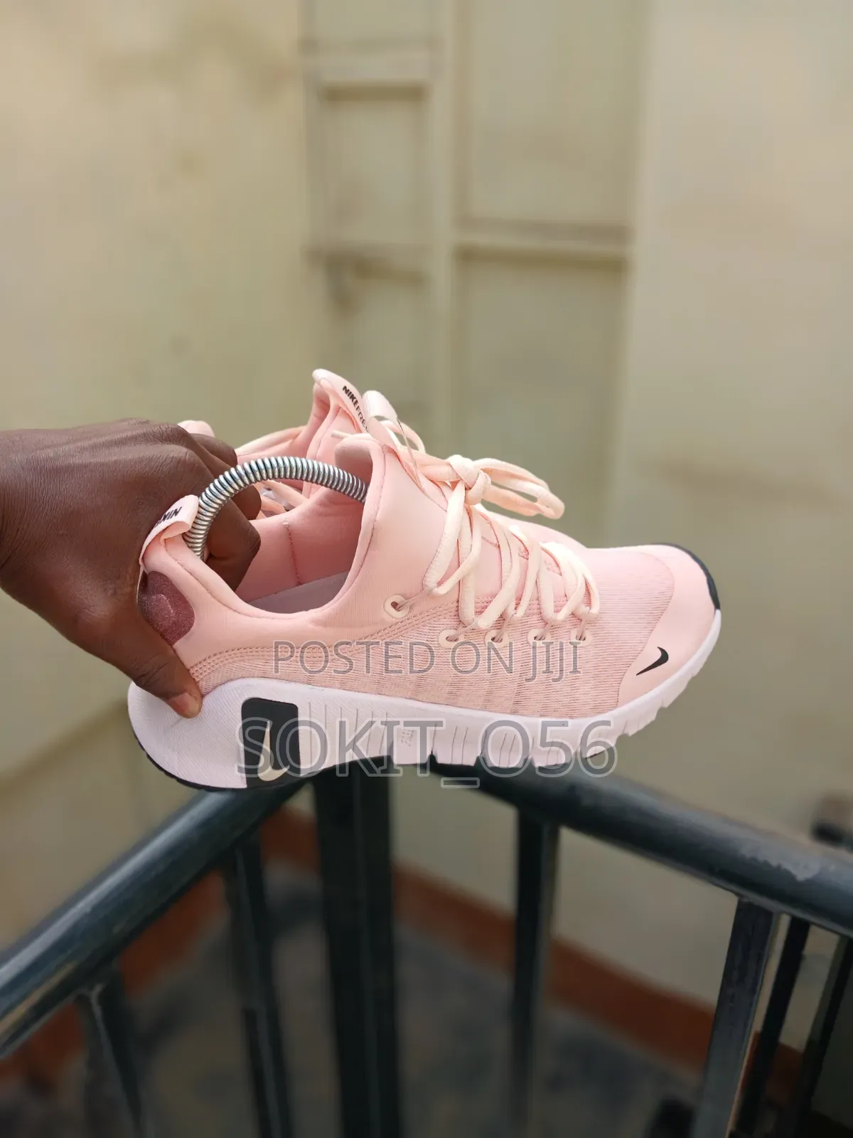 Nike Free Metcon 6 Cross-Training Sneaker.