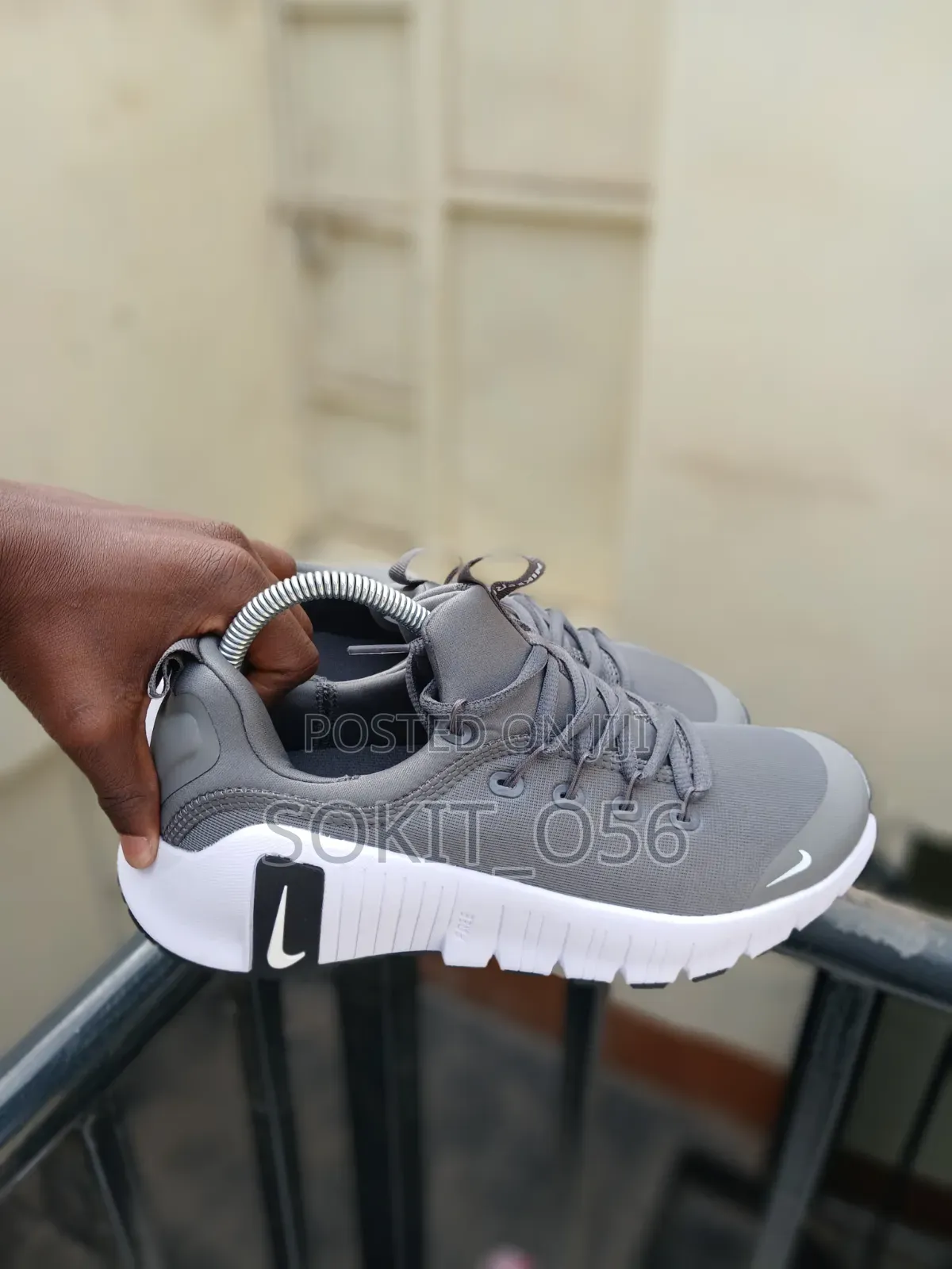 Nike Free Metcon 6 Cross-Training Sneaker.