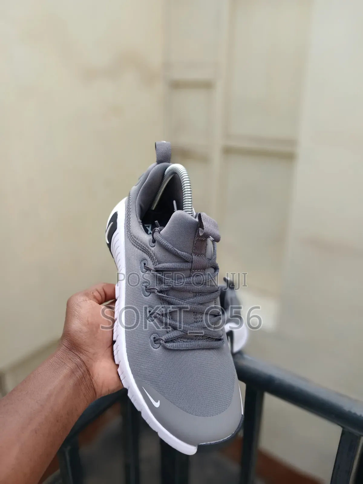 Nike Free Metcon 6 Cross-Training Sneaker.