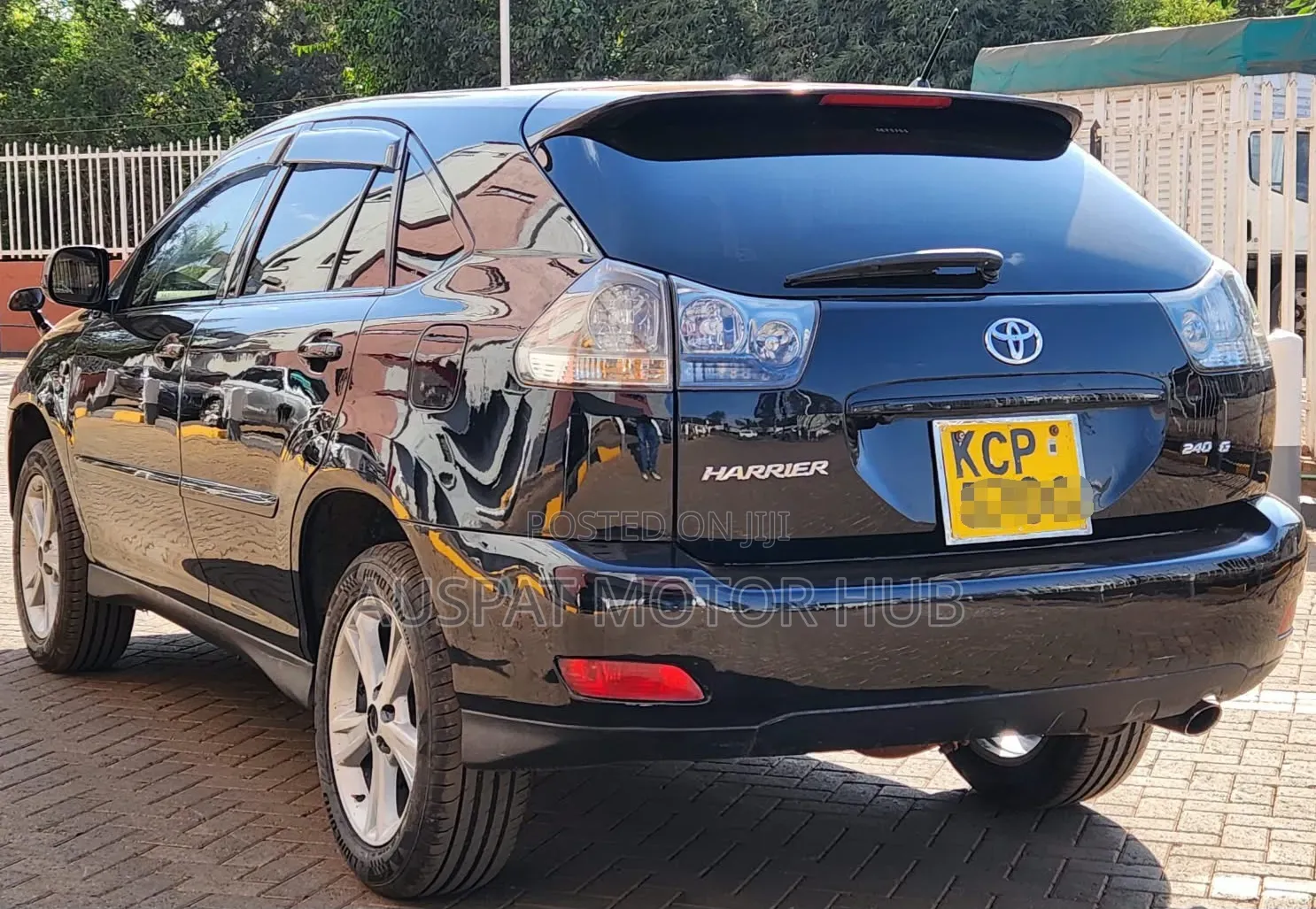 Toyota Harrier 2.4 4WD 2010 Black