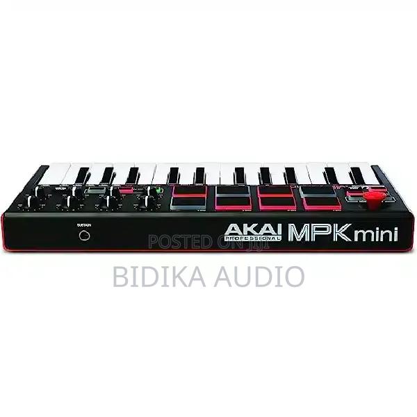 Akai MiniPlus 32 Keys